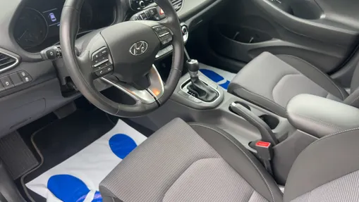 HYUNDAI i30 i30 1.0 T-GDI Classic + DCT