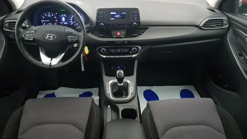 HYUNDAI i30 i30 1.5 DPI Classic +
