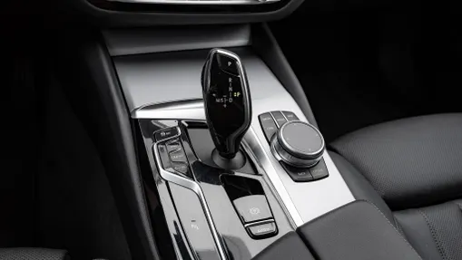 BMW Seria 5 530i xDrive mHEV aut