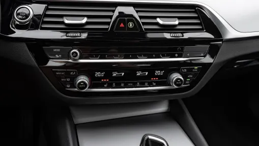 BMW Seria 5 530i xDrive mHEV aut