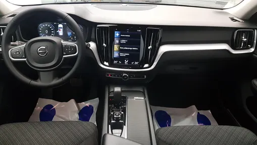 VOLVO V60 V60 B4 D Momentum Pro aut