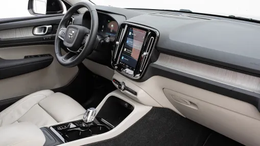 VOLVO XC40 XC40 B3 Plus Bright aut