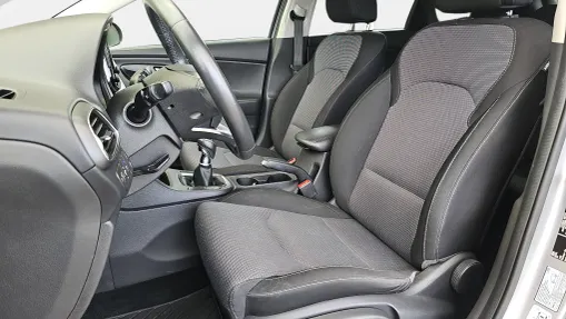 HYUNDAI i30 i30 1.0 T-GDI Modern