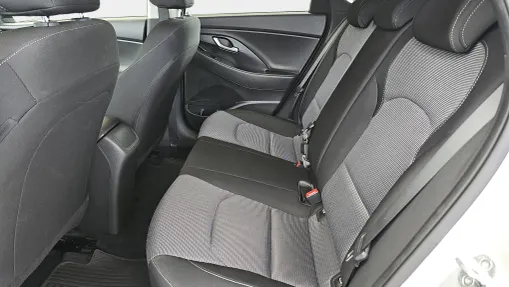 HYUNDAI i30 i30 1.0 T-GDI Modern