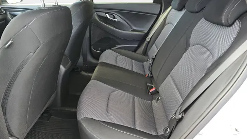 HYUNDAI i30 i30 1.0 T-GDI Modern