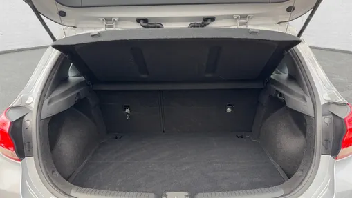 HYUNDAI i30 i30 1.5 DPI Classic +