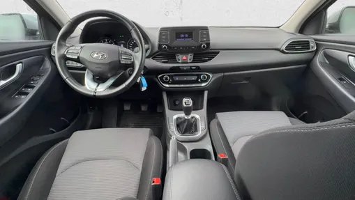 HYUNDAI i30 i30 1.5 DPI Classic +