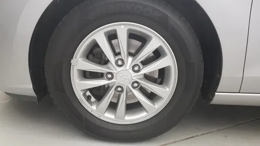 HYUNDAI i30 i30 1.0 T-GDI Modern