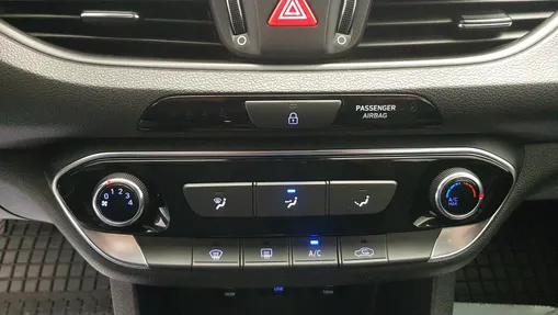 HYUNDAI i30 i30 1.0 T-GDI Modern