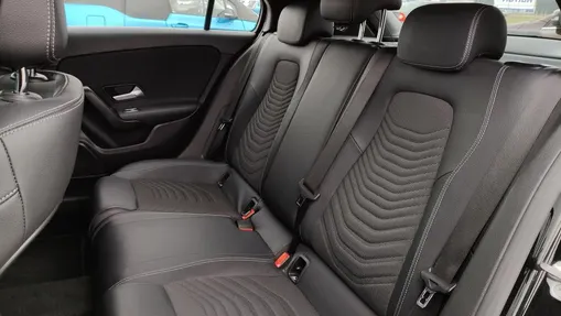 MERCEDES-BENZ A Klasa A 200 d Progressive 8G-DCT