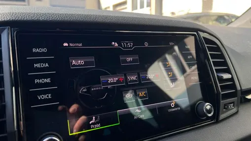 SKODA Karoq Karoq 1.5 TSI ACT Sportline DSG
