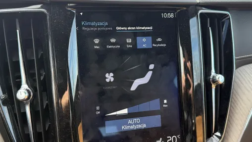 VOLVO XC60 XC60 T8 AWD Plug-In Hybrid Inscription aut