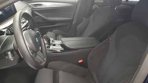 BMW Seria 5 530e iPerformance xDrive M Sport sport-aut