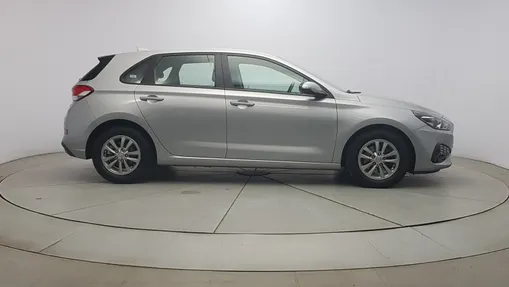 HYUNDAI i30 i30 1.0 T-GDI Modern