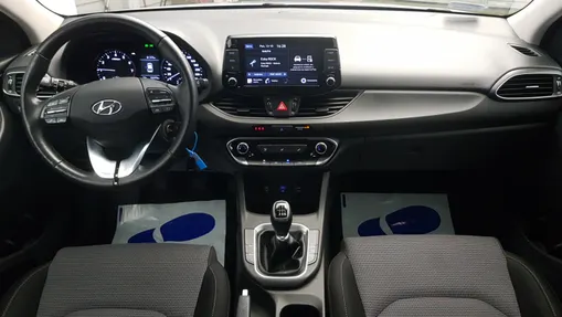 HYUNDAI i30 i30 1.0 T-GDI Modern