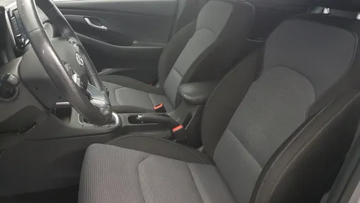 HYUNDAI i30 i30 1.0 T-GDI Modern