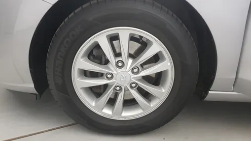 HYUNDAI i30 i30 1.0 T-GDI Modern