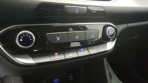 HYUNDAI i30 i30 1.0 T-GDI Modern