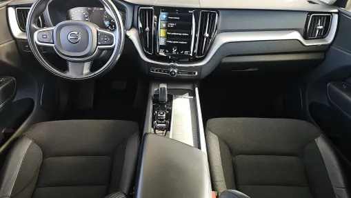 VOLVO XC60 XC60 B5 B AWD Momentum Pro aut