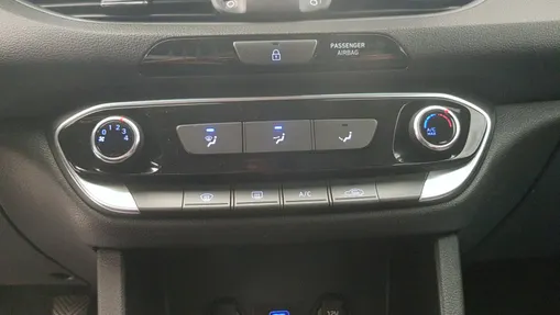 HYUNDAI i30 i30 1.0 T-GDI Modern