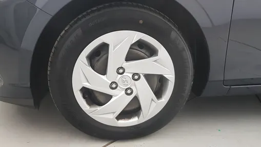 HYUNDAI i20 i20 1.2 Pure