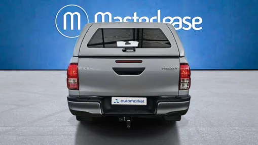 TOYOTA HiLux Hilux 2.4 D-4D Double Cab DLX 4x4
