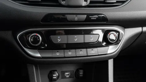 HYUNDAI i30 i30 1.0 T-GDI Modern