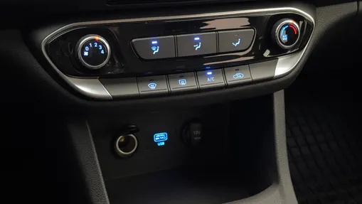 HYUNDAI i30 i30 1.0 T-GDI Modern
