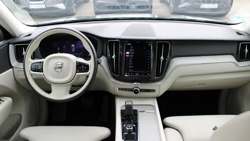 VOLVO XC60 XC60 B4 D AWD Plus Bright aut