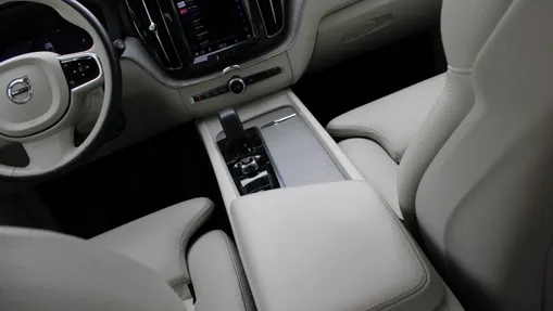VOLVO XC60 XC60 B4 D AWD Plus Bright aut