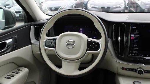 VOLVO XC60 XC60 B4 D AWD Plus Bright aut