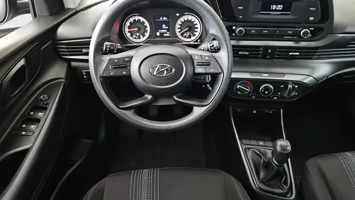 HYUNDAI i20 i20 1.2 Pure