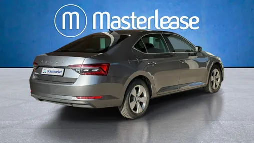 SKODA Superb Superb 2.0 TDI SCR Style DSG