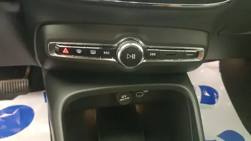 VOLVO XC40 XC40 B3 Core aut