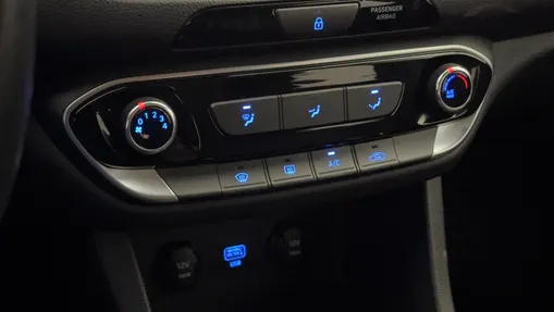 HYUNDAI i30 i30 1.0 T-GDI Modern