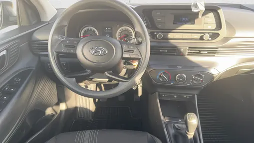 HYUNDAI i20 i20 1.2 Pure
