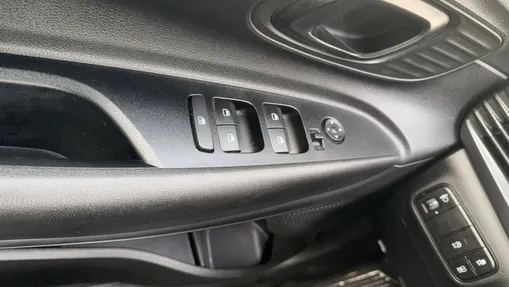 HYUNDAI i20 i20 1.2 Pure