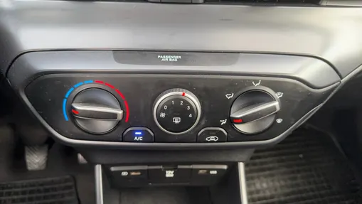 HYUNDAI i20 i20 1.2 Pure