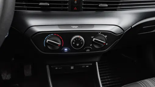 HYUNDAI i20 i20 1.2 Pure
