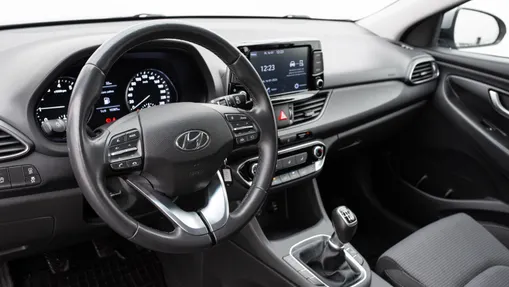 HYUNDAI i30 i30 1.0 T-GDI Modern