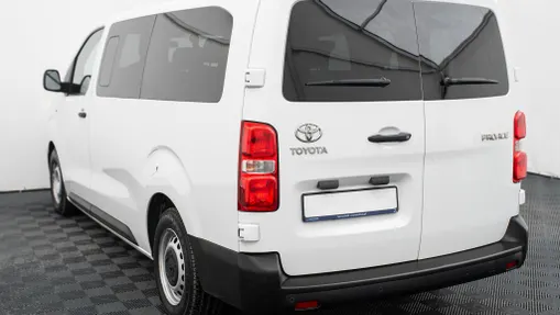 TOYOTA Proace Proace Kombi 2.0 D-4D Long 2,8t