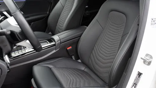 MERCEDES-BENZ A Klasa A 200 d Progressive 8G-DCT