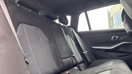 BMW Seria 3 330i xDrive M Sport aut