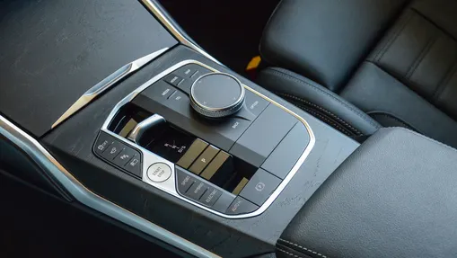 BMW Seria 3 330e xDrive M Sport sport-aut