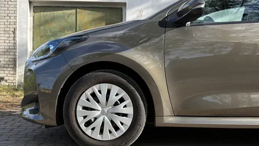 TOYOTA Yaris Yaris 1.5 Comfort