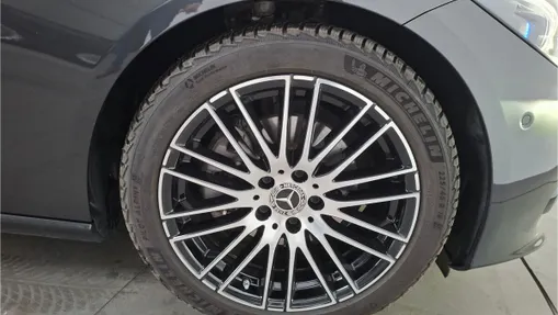 MERCEDES-BENZ C Klasa C 180 mHEV Avantgarde