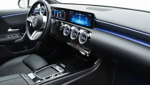 MERCEDES-BENZ A Klasa A 200 d Progressive 8G-DCT