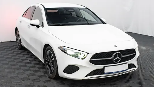 MERCEDES-BENZ A Klasa A 200 d Progressive 8G-DCT