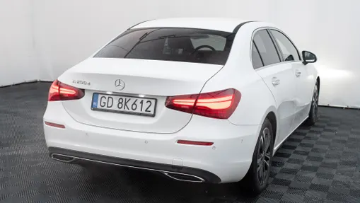 MERCEDES-BENZ A Klasa A 200 d Progressive 8G-DCT