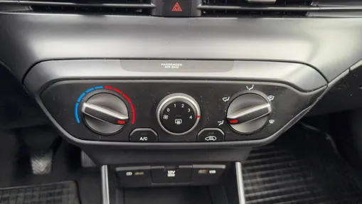 HYUNDAI i20 i20 1.2 Pure
